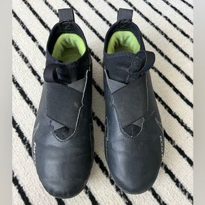NIKE • Youth Size 3Y Soccer Cleats